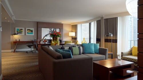 Внешний вид отеля Warwick Seattle в Сиэтле