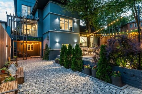 Внешний вид отеля Evergreen в Ростове-на-Дону