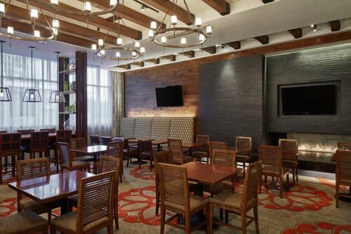 Внешний вид отеля Homewood Suites by Hilton Atlanta Midtown, Ga в Атланте