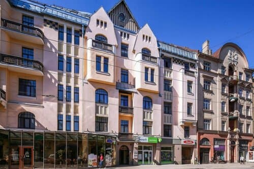 Внешний вид отеля RigaApartment Gertruda — комплекс апартаментов и ресторан