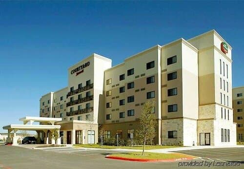 Внешний вид отеля Residence Inn by Marriott San Antonio Six Flags at The Rim в Сан-Антонио