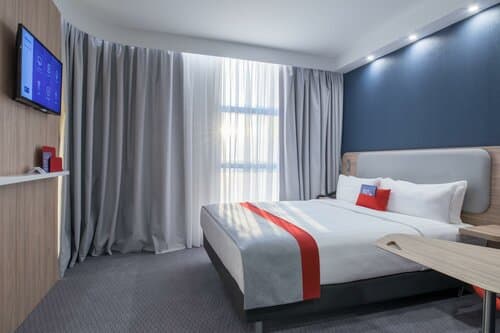 Внешний вид отеля Холидей Инн Экспресс Ереван в Ереване