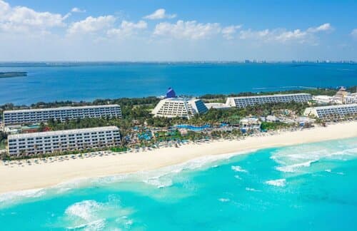 Внешний вид отеля Grand Oasis Cancun в Канкуне