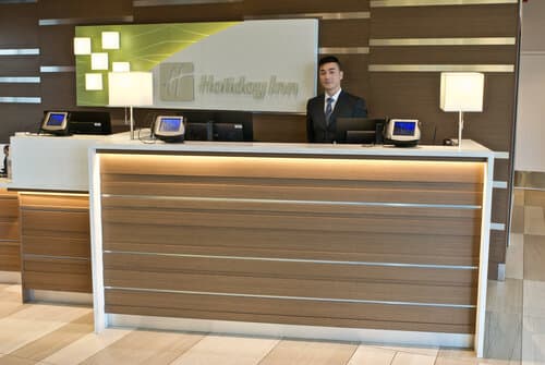 Внешний вид отеля Holiday Inn Vancouver Airport Richmond, an Ihg Hotel в Ричмонде