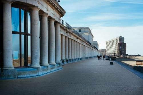 Внешний вид отеля Prado Next Door в Остенде