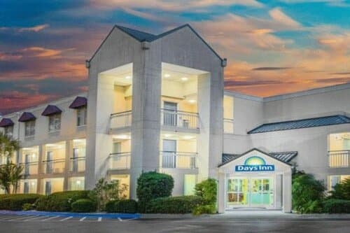 Внешний вид отеля Days Inn Hilton Head в Хилтон-Хед-Айленде