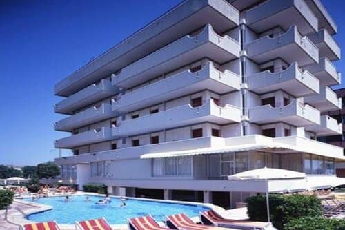 Внешний вид отеля Hotel Alexander в Каттолике