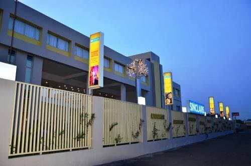 Внешний вид отеля Sinclairs Burdwan