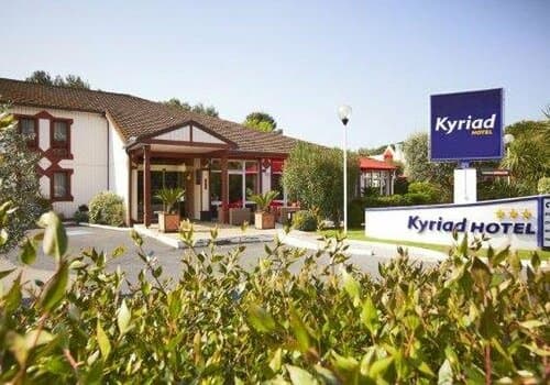 Внешний вид отеля Kyriad Nimes Ouest