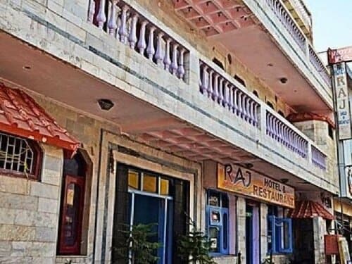 Внешний вид отеля Hotel Raj Bed & Breakfast в Агре