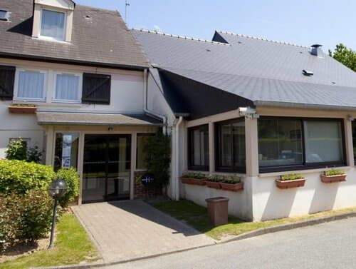 Внешний вид отеля Hôtel Kyriad Rennes Nord