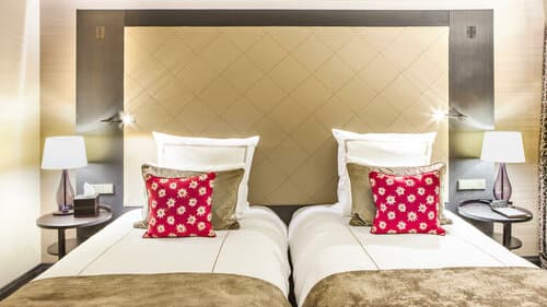 Внешний вид отеля AlpenGold Hotel в Давосе