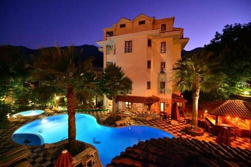 Внешний вид отеля Dores Residence в Мармарисе