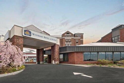 Внешний вид отеля Best Western Plus Portsmouth Hotel & Suites в Портсмуте