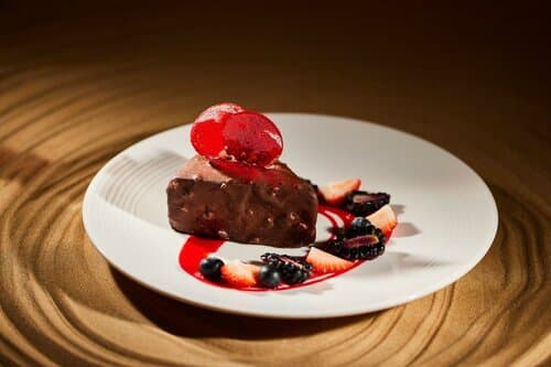 Внешний вид отеля Crowne Plaza Dubai Marina в Мерсе Дубае