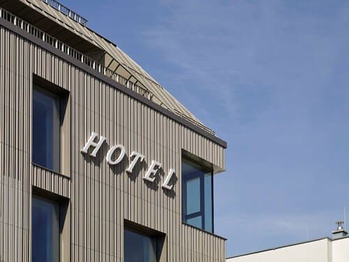 Внешний вид отеля Lendhotel