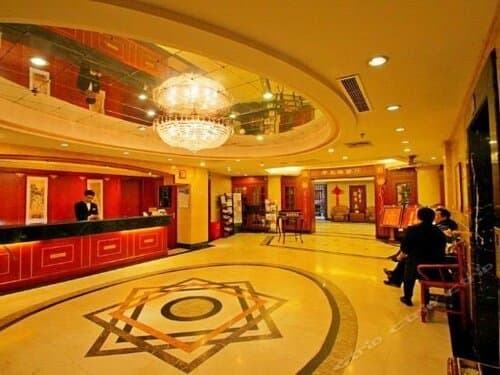 Внешний вид отеля Seventh Heaven Hotel в Хуанпу