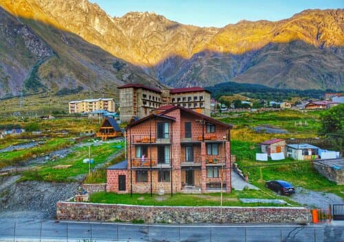 Внешний вид отеля Hotel Axien Kazbegi