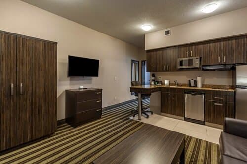 Внешний вид отеля Best Western Plus Drayton Valley All Suites