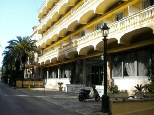 Внешний вид отеля Arion Hotel Corfu в Корфу