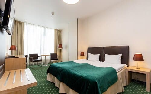 Внешний вид отеля Green City Hotel в Минске