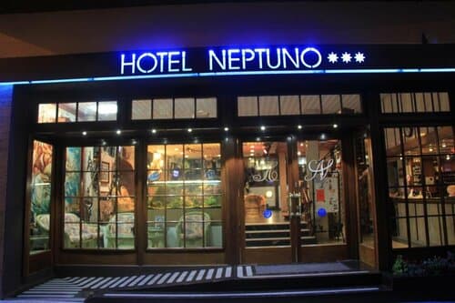 Внешний вид отеля Neptuno Hotel & SPA