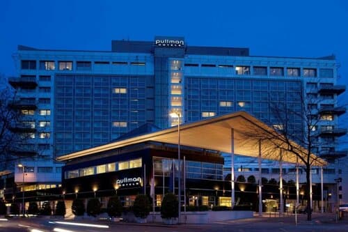 Внешний вид отеля Pullman Cologne в Кёльне