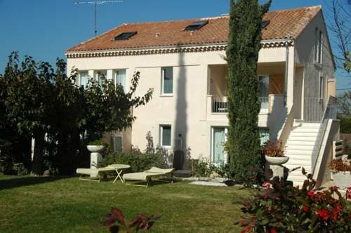 Внешний вид отеля Mas des Carassins в Сен-Реми-де-Провансе