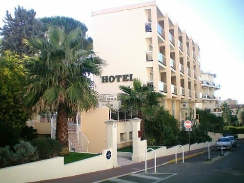 Внешний вид отеля Hotel Cannes Gallia в Каннах