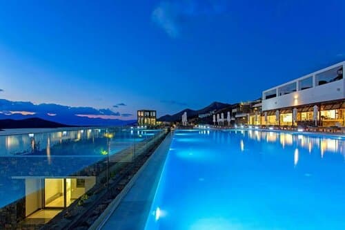 Внешний вид отеля Royal Marmin Bay Boutique & Art Hotel