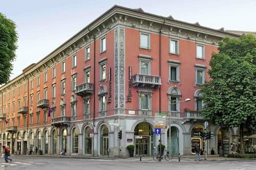 Внешний вид отеля Mercure Bergamo Centro Palazzo Dolci в Бергамо