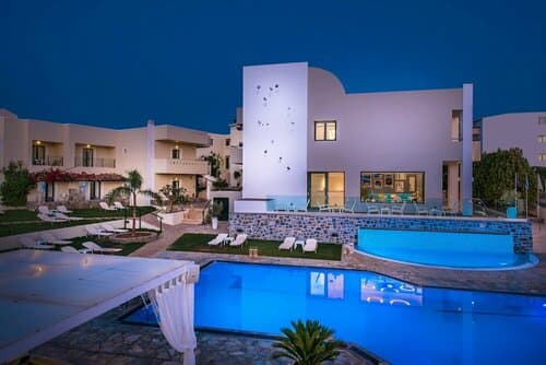 Внешний вид отеля Kristalli Hotel Apartments